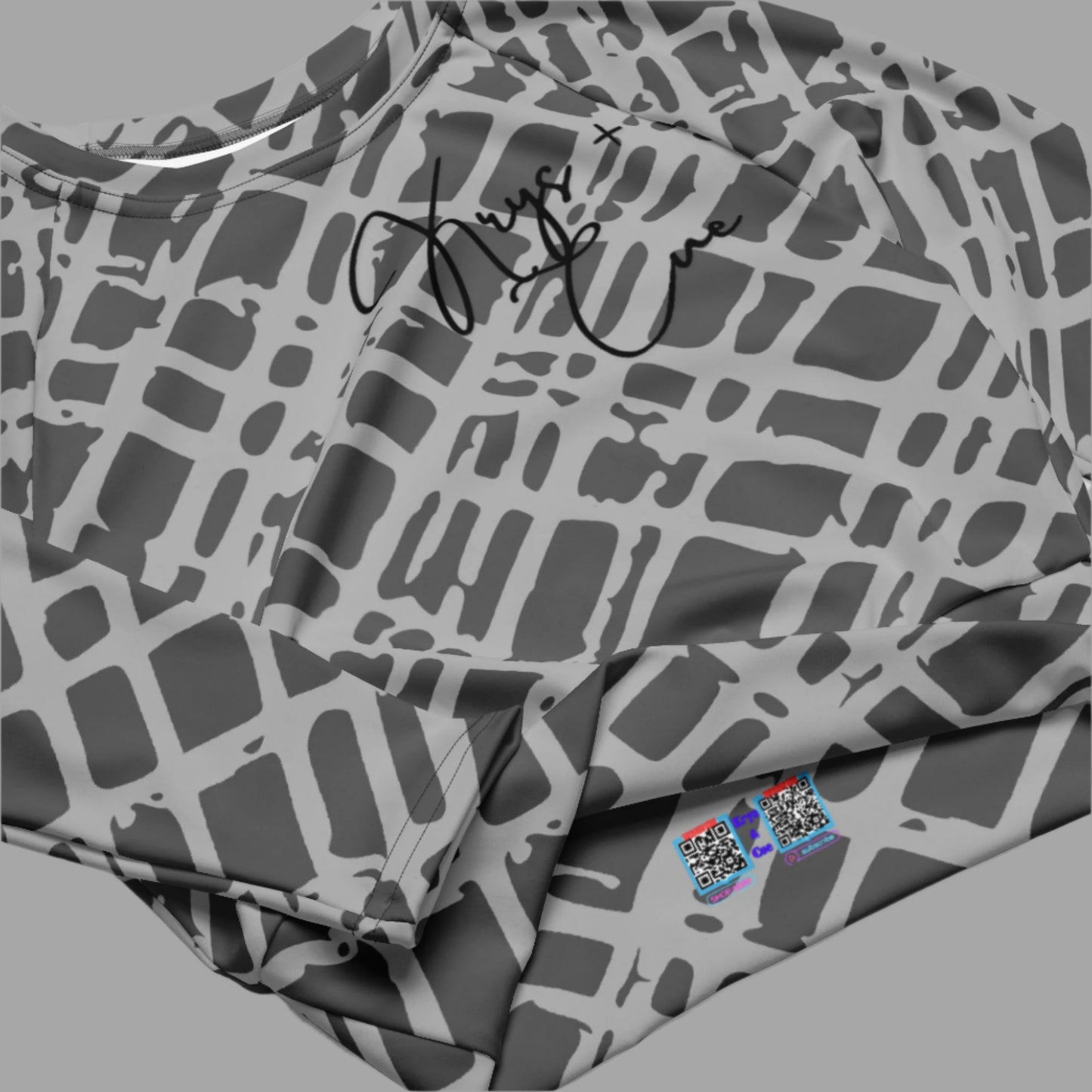 Stamp long-sleeve crop top